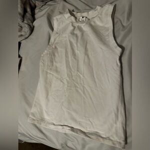 Women’s white yoga Tee XS